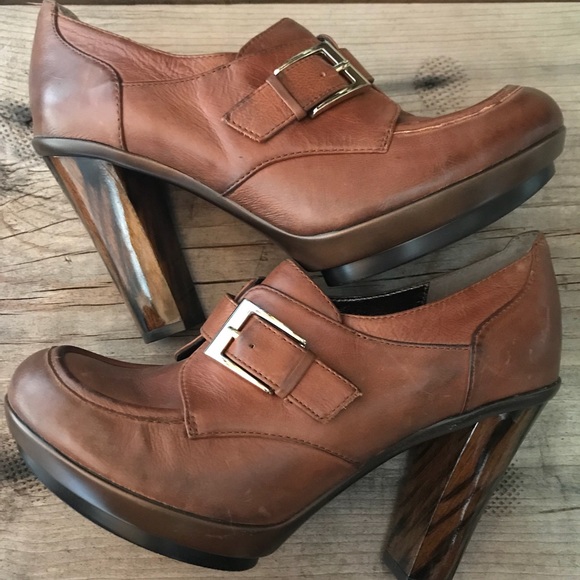 Sofft Shoes - Sofft Leather Heels size 7